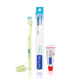 Pack Cepillo Dental Vitis® Medio + Mini Pasta 15Ml